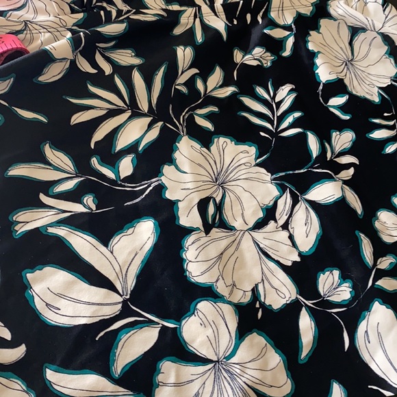 Over the Shoulder Tankini Top Black Floral - Picture 12 of 12